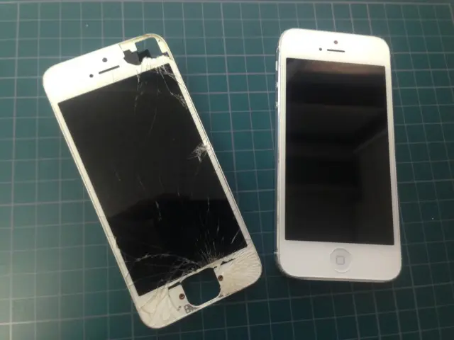 iPhone5ガラス画面割れホームボタン修理