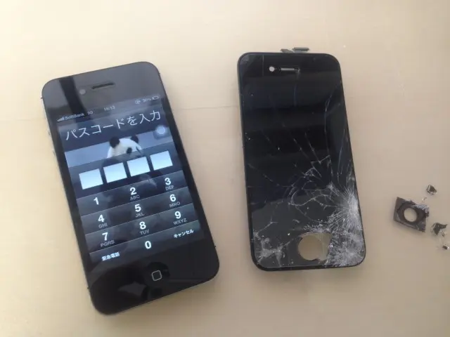 130921-iphone4sガラス割れ修理-福岡アイリブ