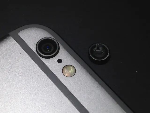 iPhoneカメラレンズ　修理