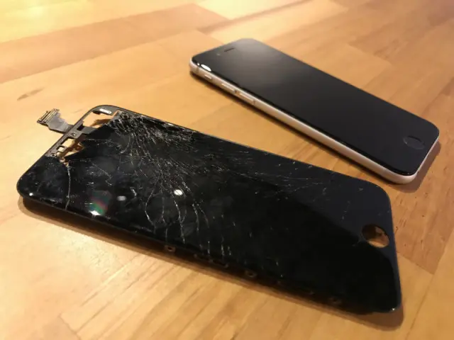iPhone修理　博多