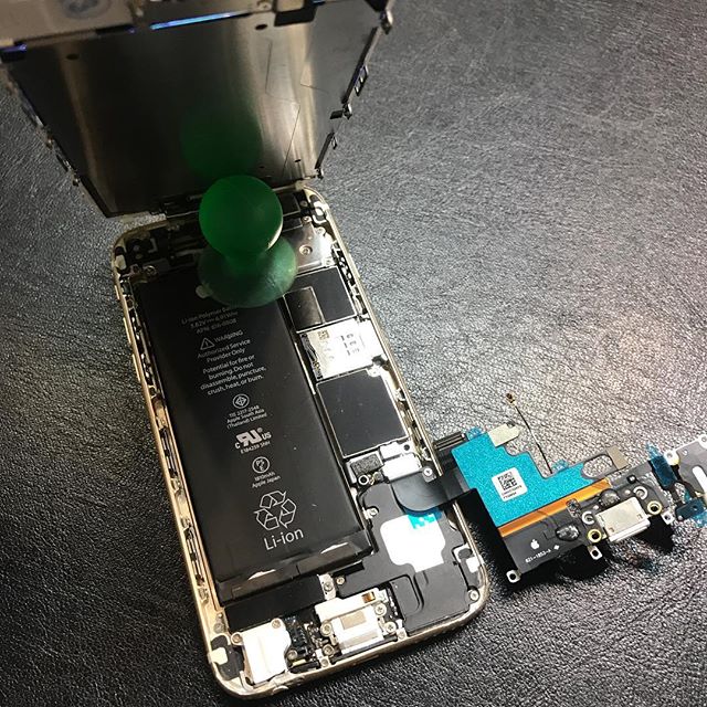 iPhone充電修理