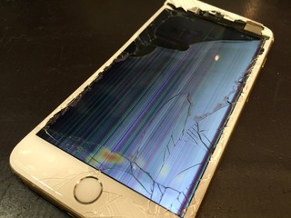 液晶破損　iPhone
