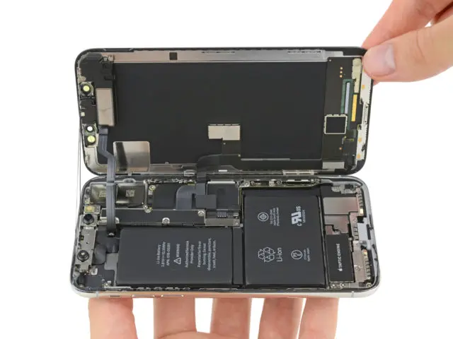 Disassembly-iPhone-repair-fukuoka-ilive-hakata
