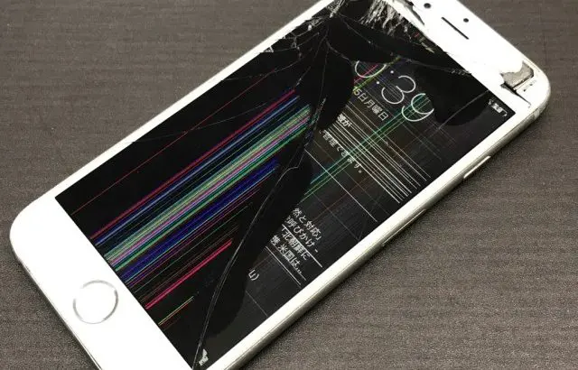 旅行中にiPhoneの液晶画面ガラス破損！即日修理ご希望！