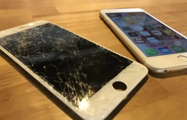 液晶画面破損により、タッチパネル操作不可の iPhone